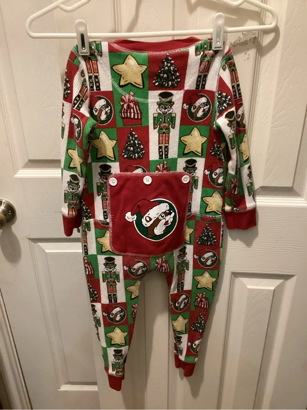 BUC-EES cozy holiday